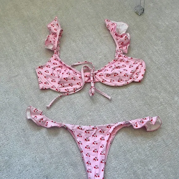 新作【 VS PINK × Frankies Bikinis 】 水着 PINK by Frankies Bikinis - PINK Apparel & Swimwear